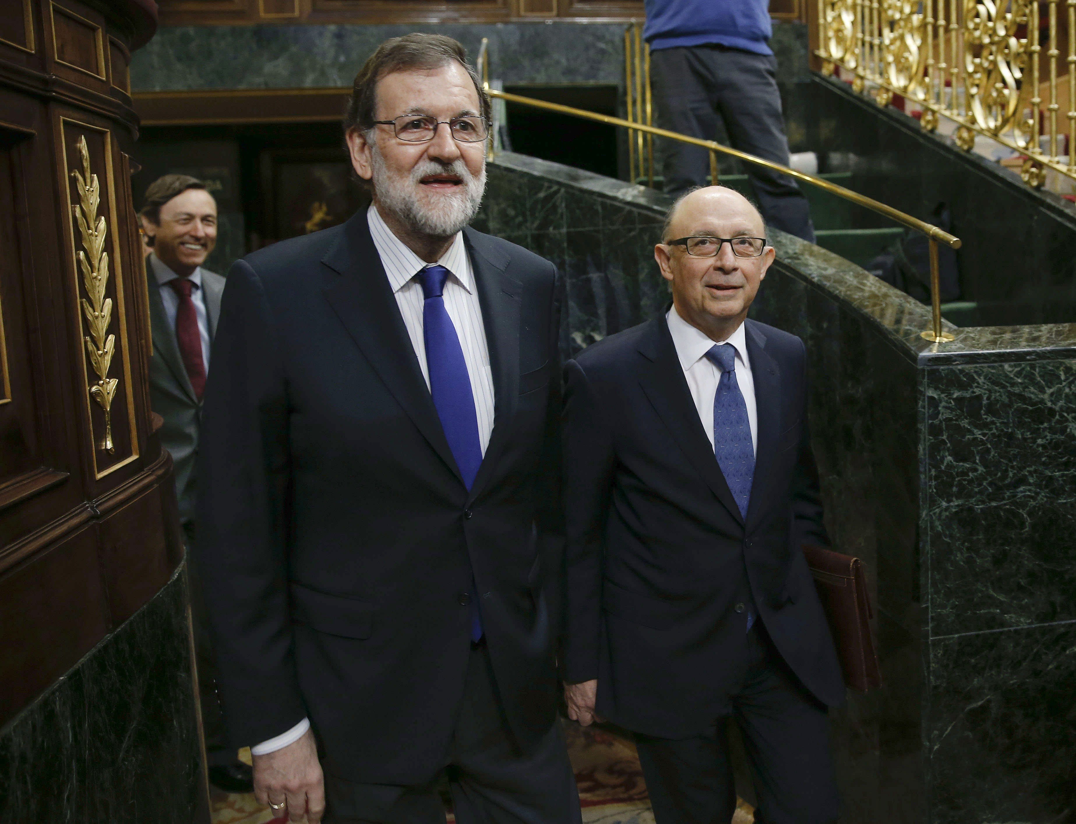 Rajoy supera el primer tràmit dels comptes, després de tres empats