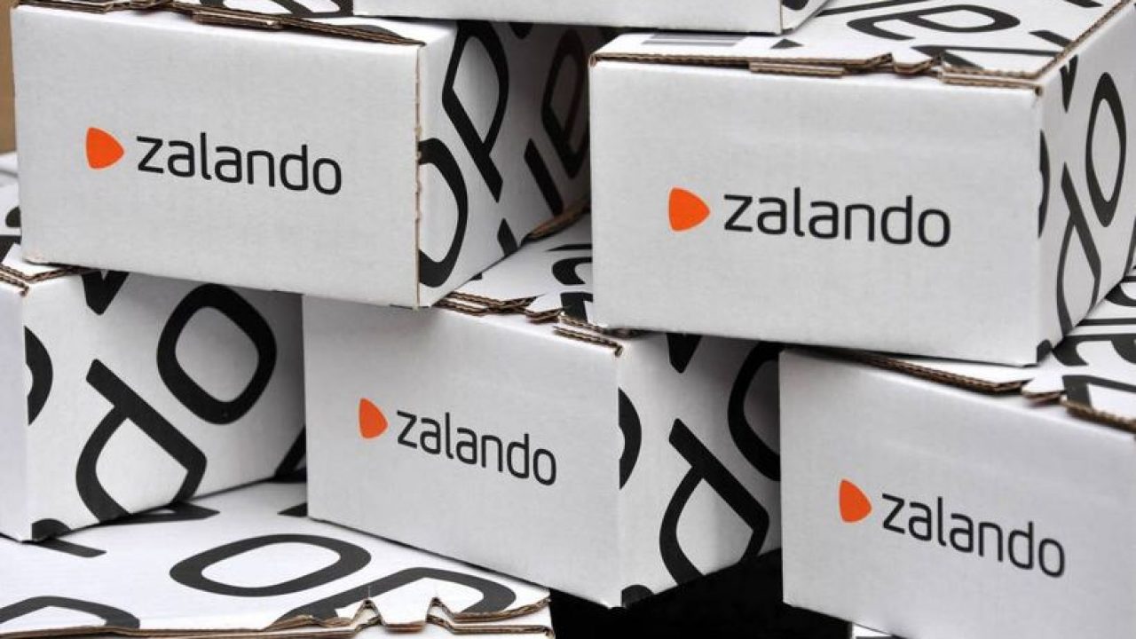 Zalando té les botes (amb picada d'ullet a Prada) que sorpren a mig món: irresistibles