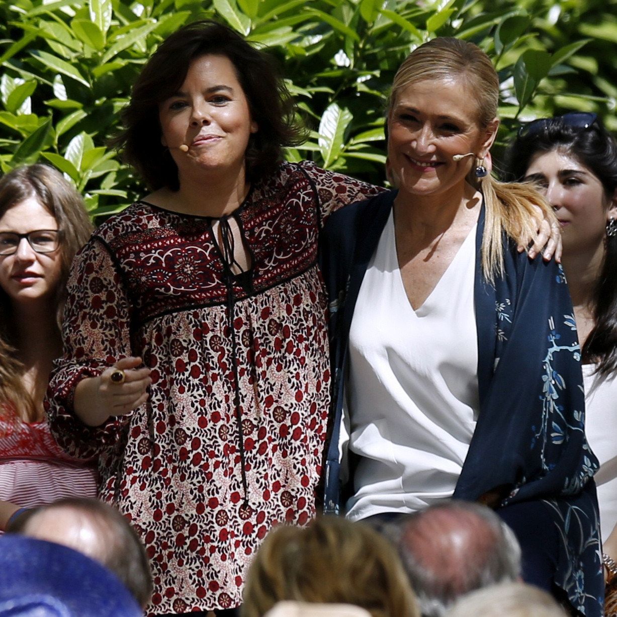 Santamaría empieza la "Operación Menina" destripando el catálogo de Podemos