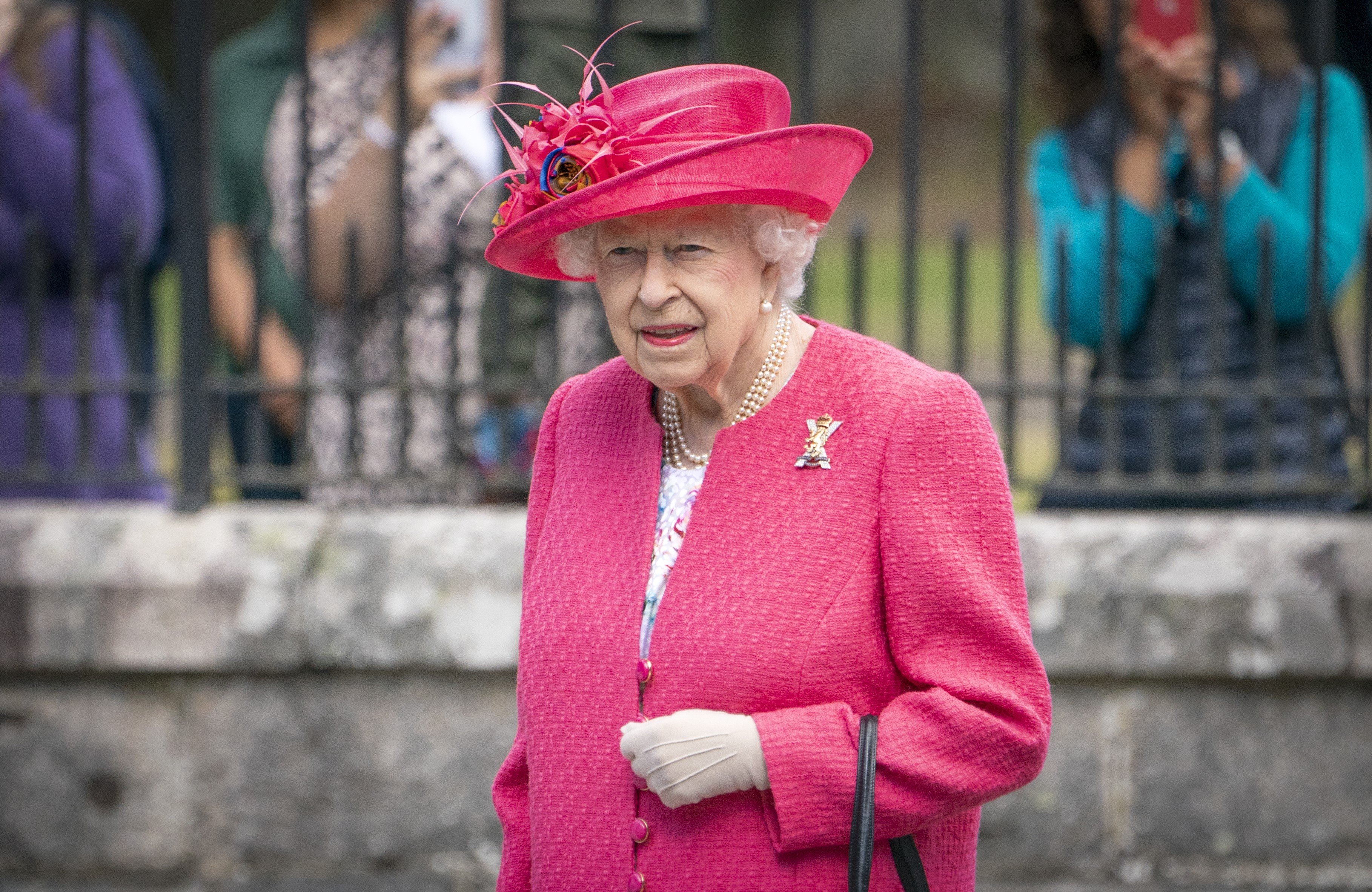 La reina Isabel II de Inglaterra, positiva en covid