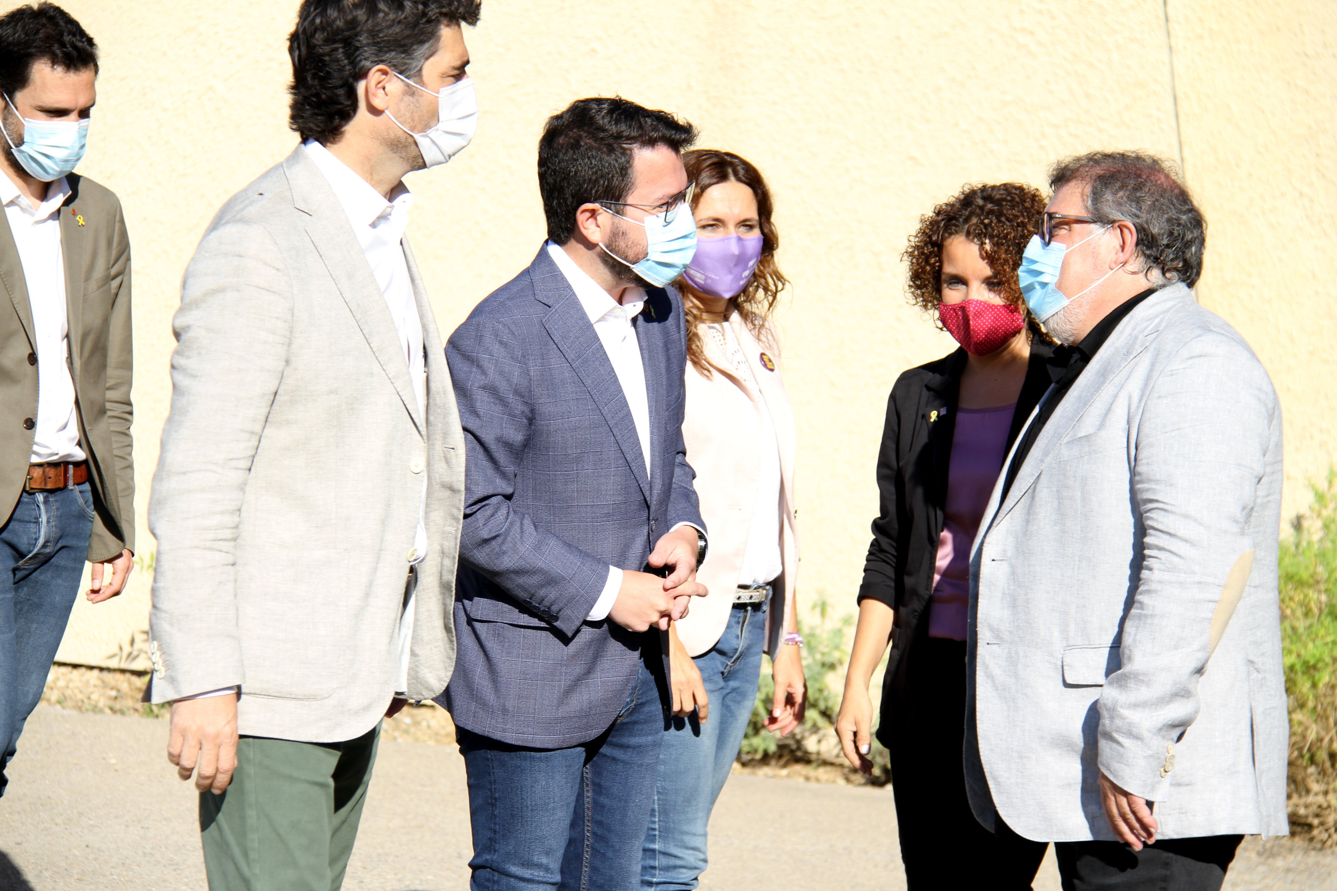 pere aragonès laura vilagrà jordi puigneró a la vall d'en bas acn