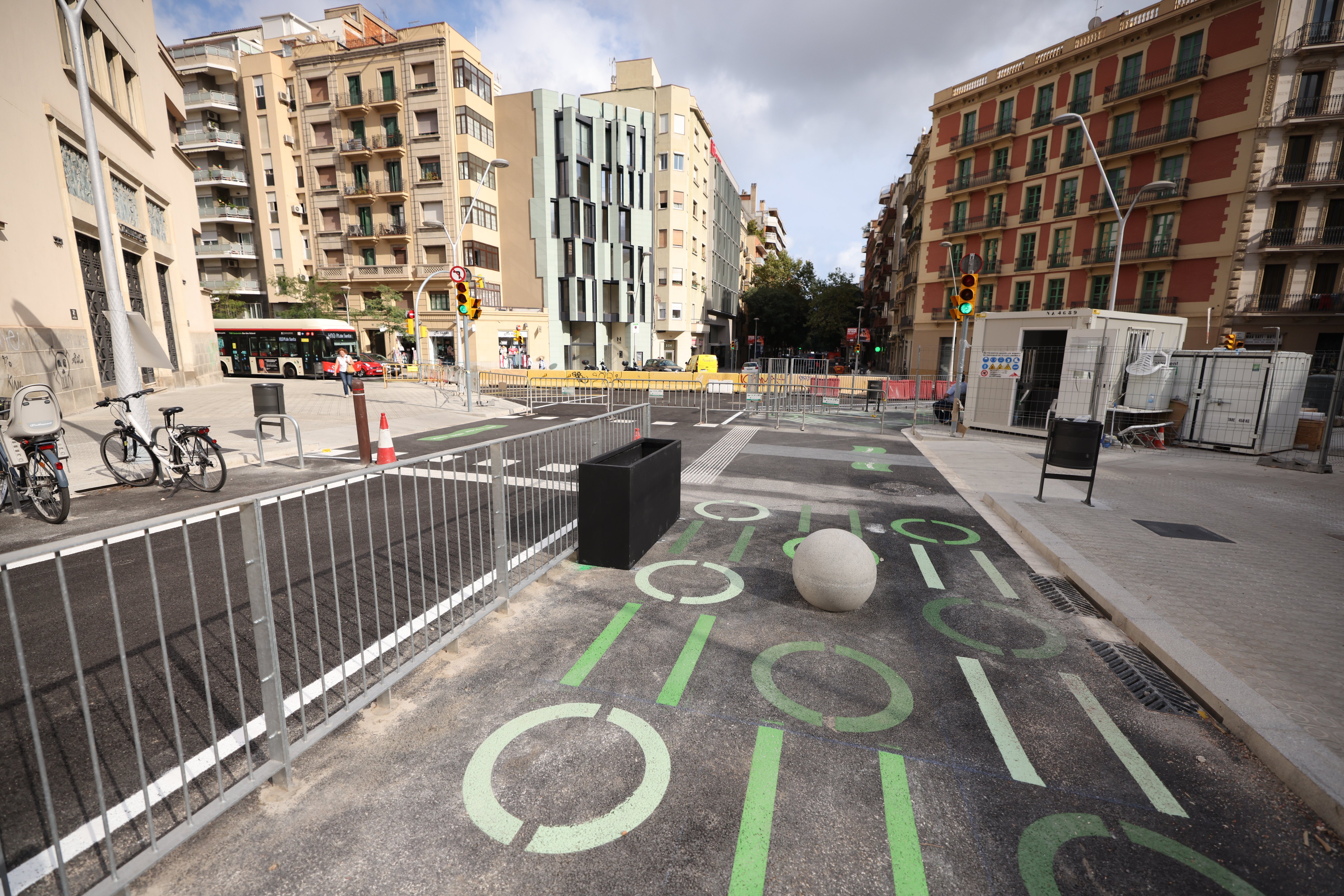 La última chapuza del urbanismo táctico: el tramo Nàpols-Mallorca