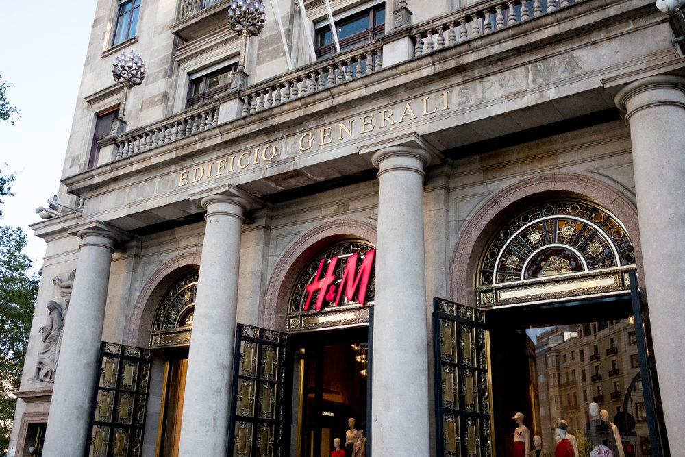 H&M té un sostenidor autoadhesiu com el que utilitzen les famoses