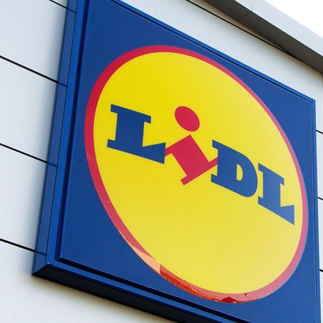 Lidl jubila la plancha de la ropa de toda la vida con un invento de 14