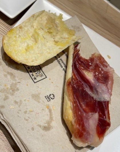 bocadillo jamon mayka navarro