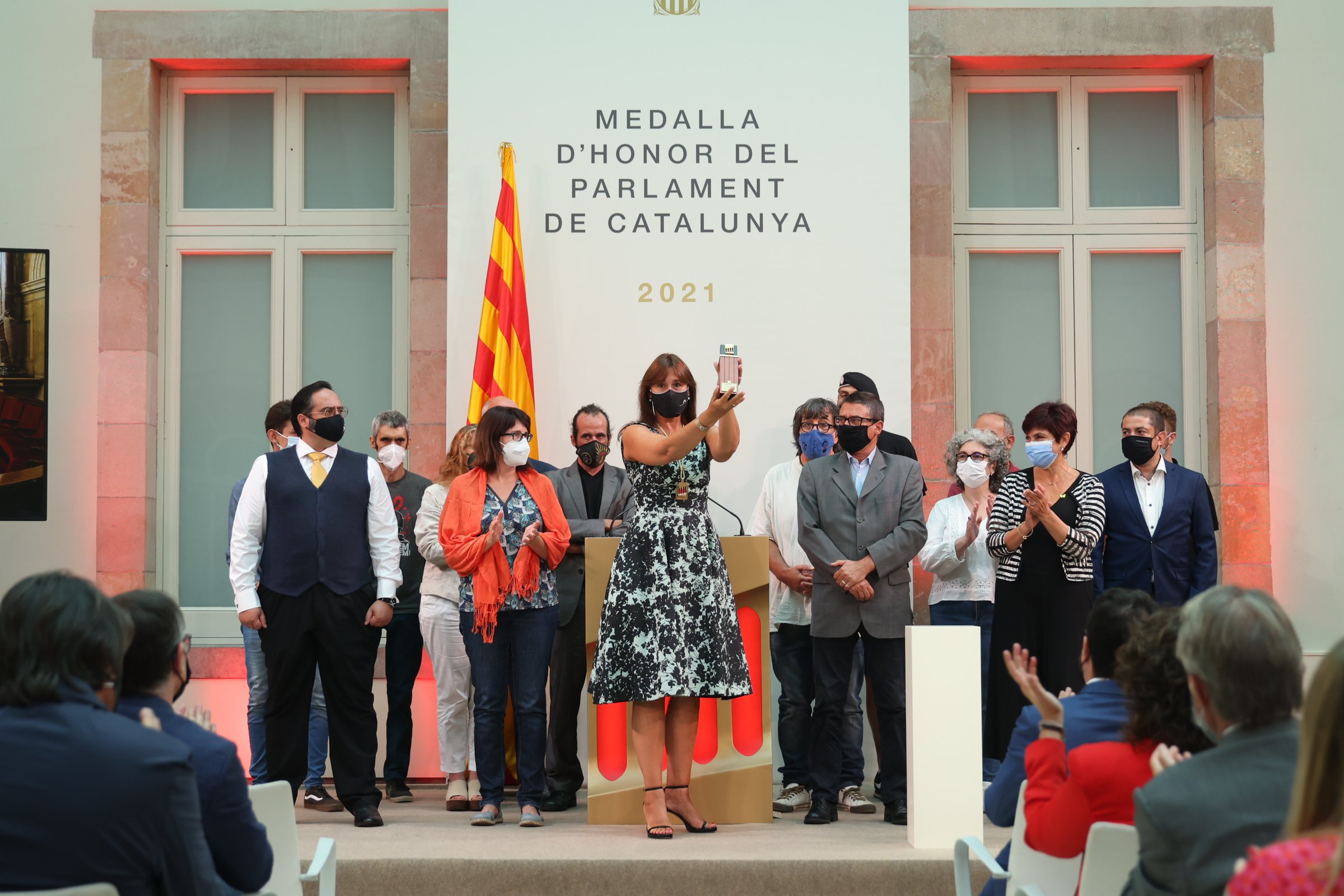 Catalan Parliament awards medals to those persecuted for pro-independence activism