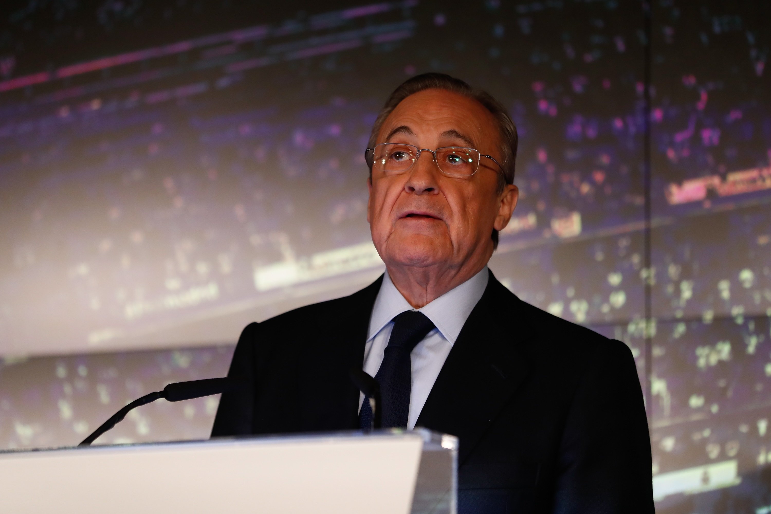 60 millones del United a Florentino Pérez para cerrar una venta inesperada, pero el Madrid rechaza la oferta