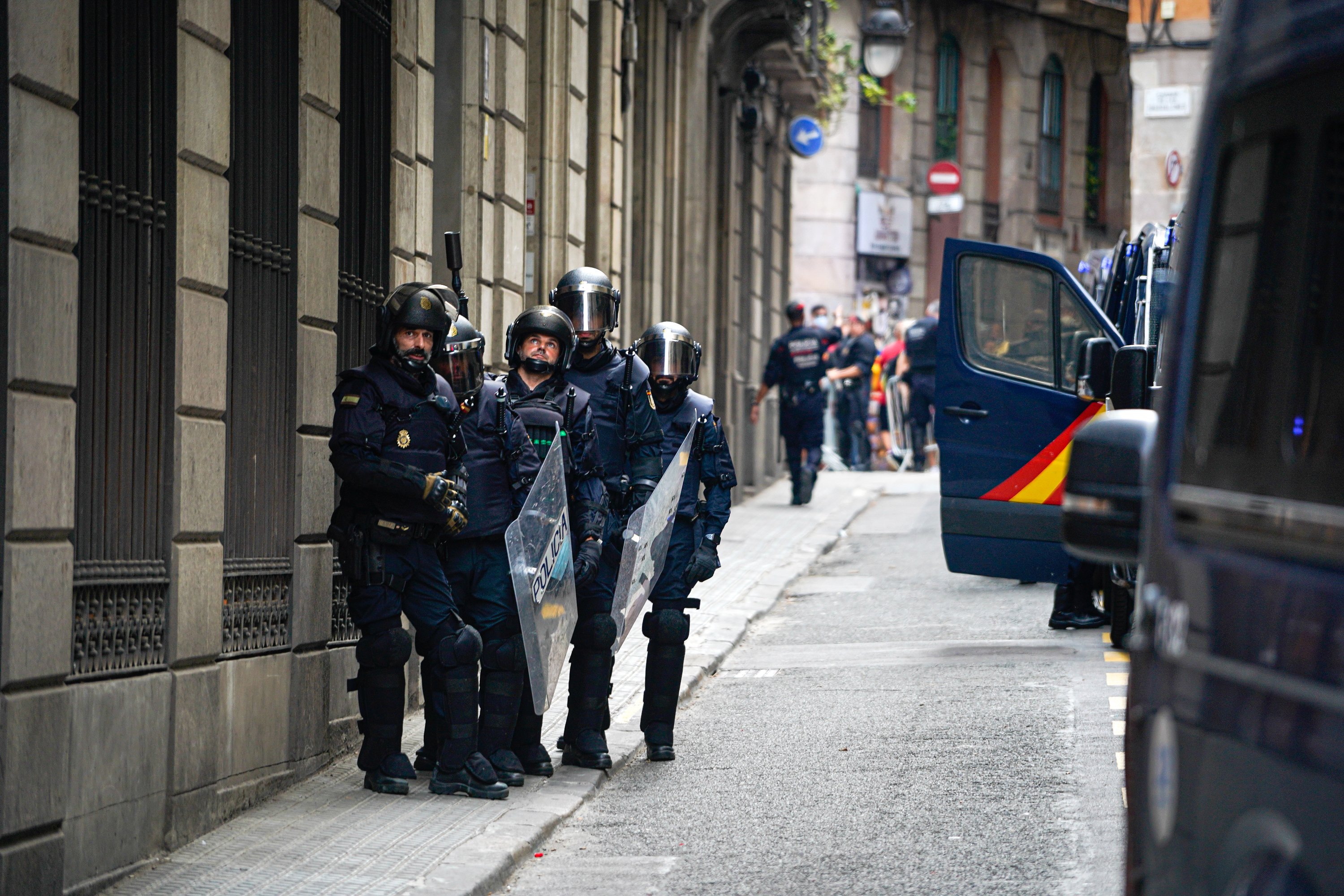 La policia espanyola no treu l'ull de Catalunya: obres de millora a Via Laietana