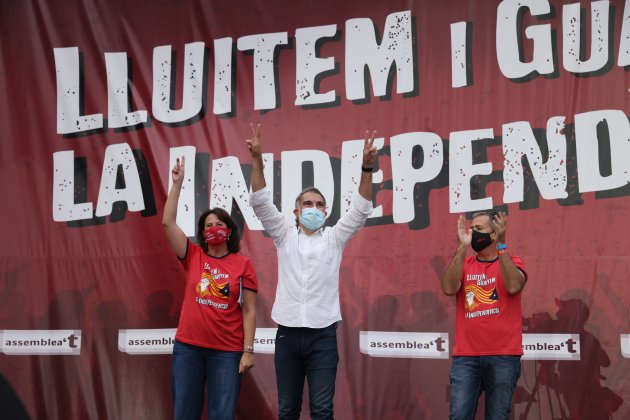 diada de catalunya Elisenda PAluzié, Jordi Cuixart y ambiente - Sergi Alcàzar