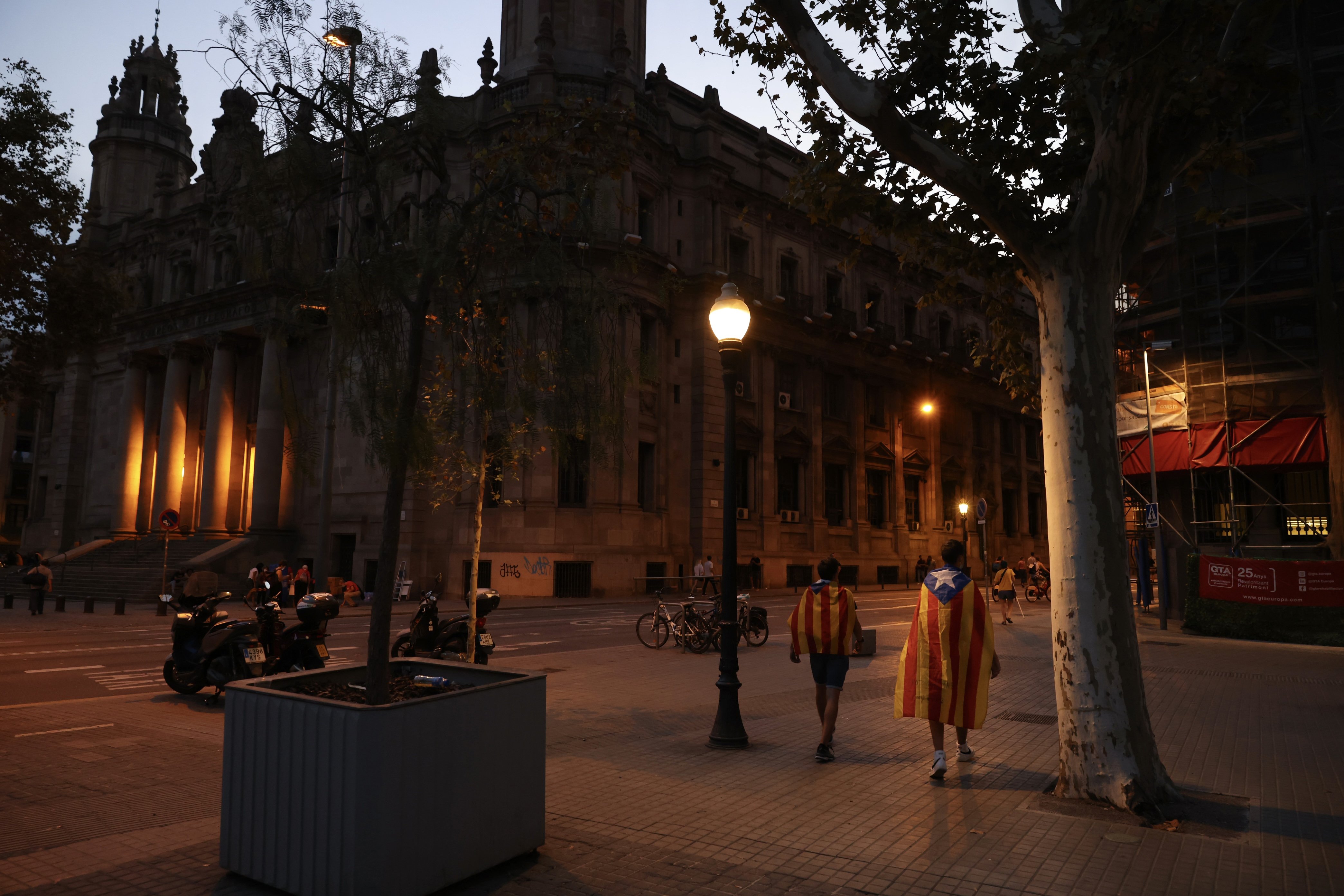 Al final del dia els carrers han quedat pràcticament buits, la Diada ja s'ha acabat.