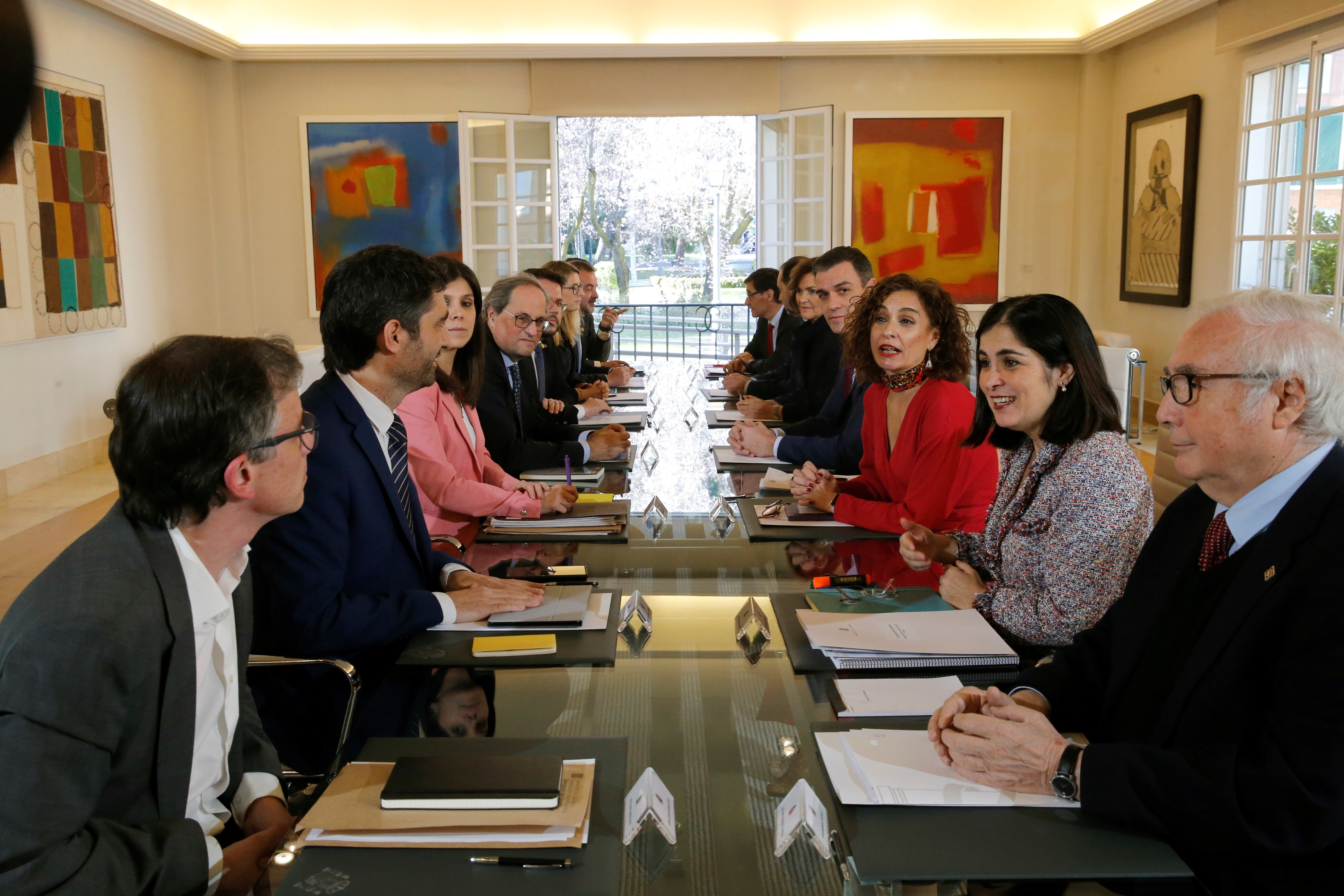 El precedente de la mesa de diálogo de Torra con miembros de fuera del Govern