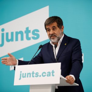 Junts acusa a la Moncloa de vetar a sus representantes en la mesa de diálogo