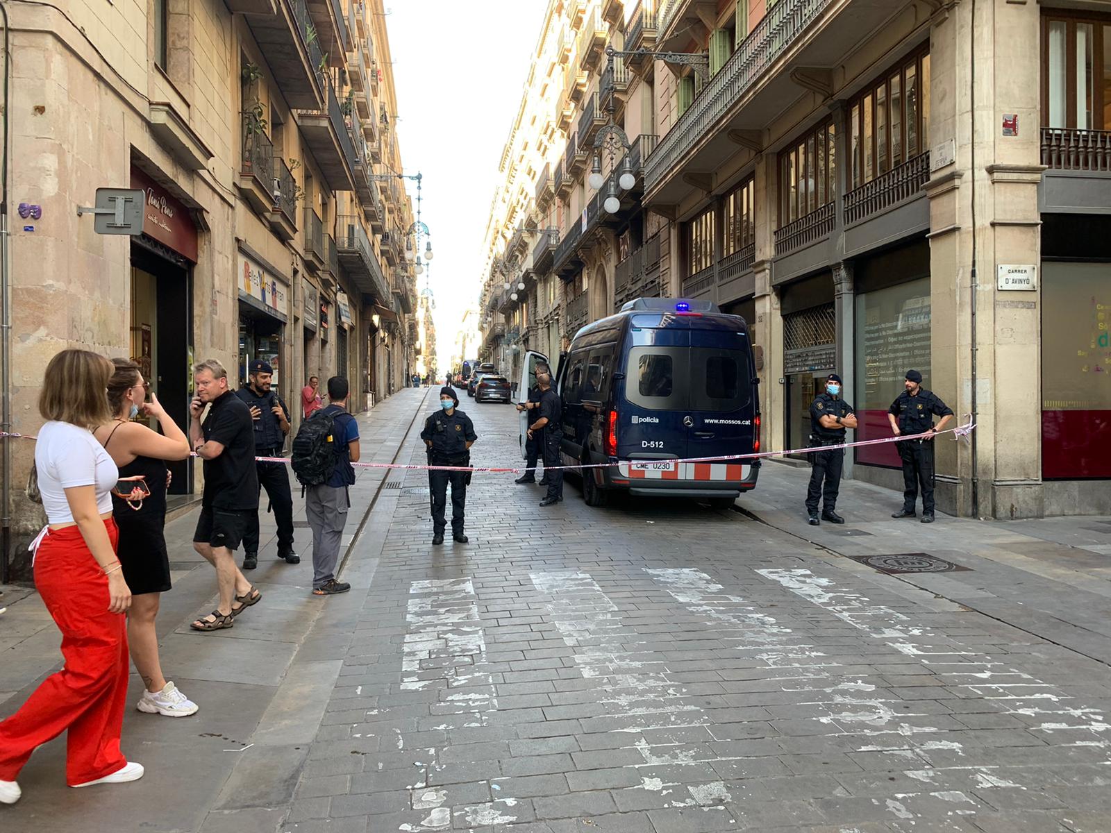 Acceso plaça sant jaume Barcelona manifestación / Marc González