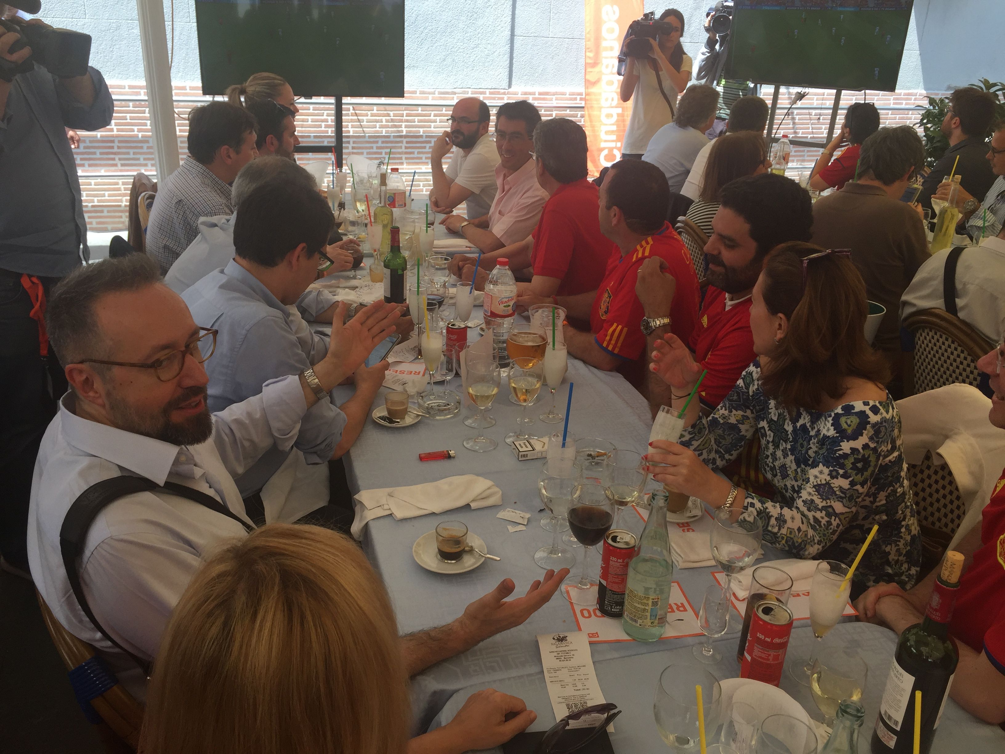 Ciutadans es passa al vermell per un dia