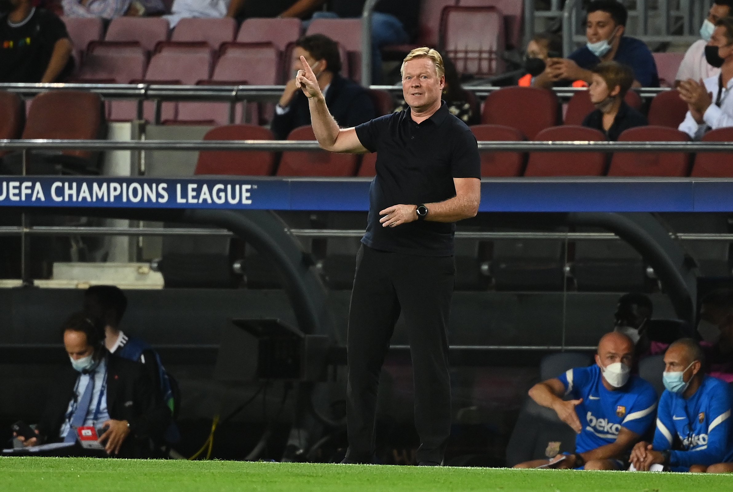 Reunión en el Barça hasta las 2 de la madrugada con ultimátum a Koeman