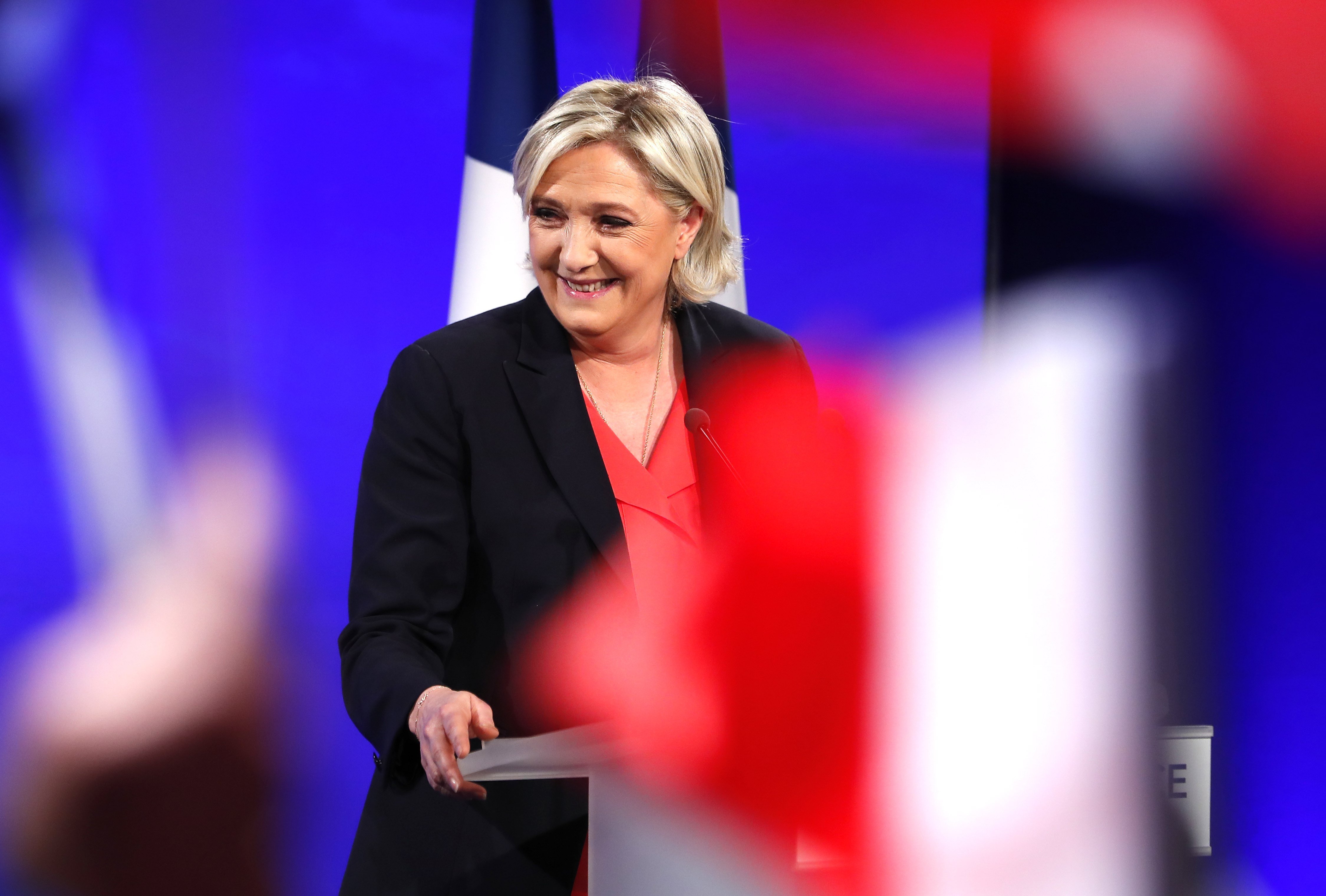 Marine Le Pen, reelegida com a líder de l'extrema dreta a França