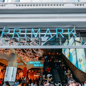 Primark convierte en low cost las botas de lujo más buscadas de Bottega  Veneta