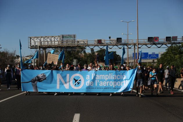 Manifestación contra ampliación Prat  / Montse Giralt