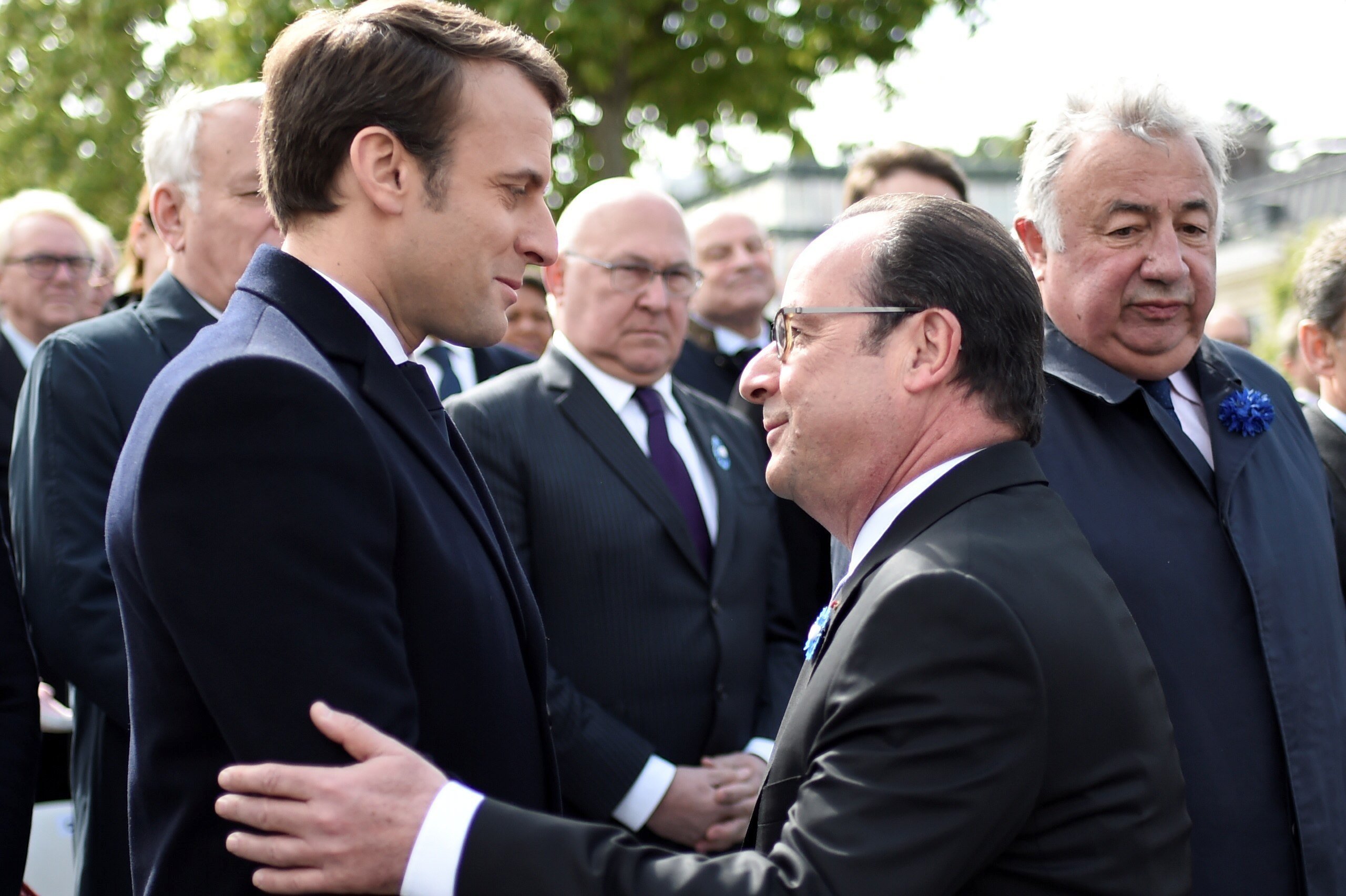 Macron se estrena como presidente electo con un acto europeísta Macron se estrena como presidente electo con un acto europeísta