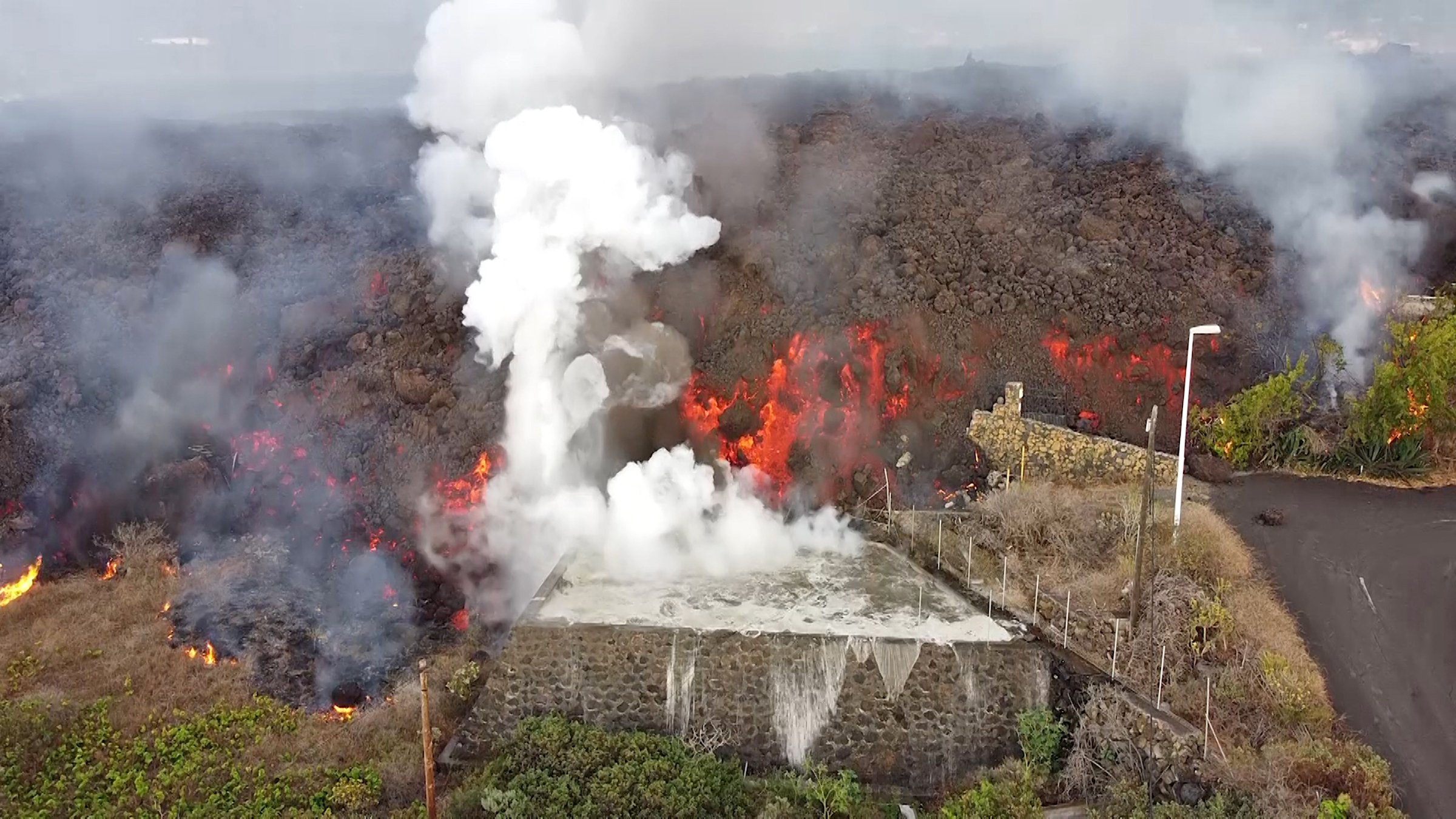 ¿Qué pasará cuando la lava del volcán de La Palma llegue al mar?
