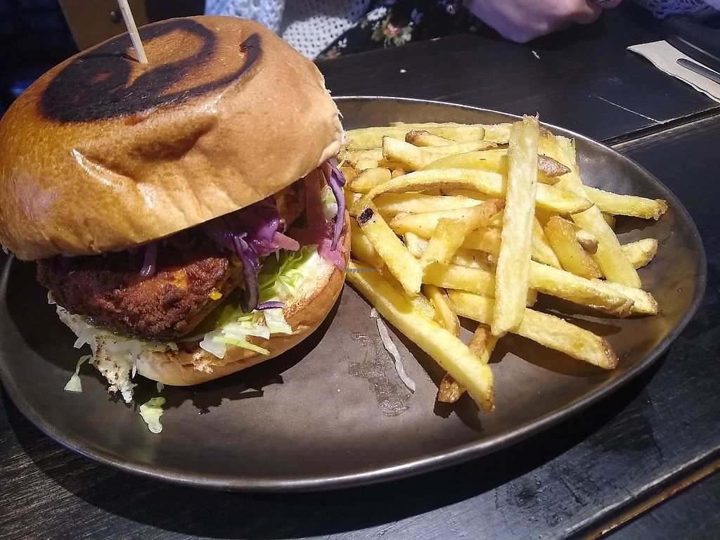 El tercer mejor restaurante de Barcelona en TripAdvisor es vegano: “La mejor hamburguesa de mi vida”