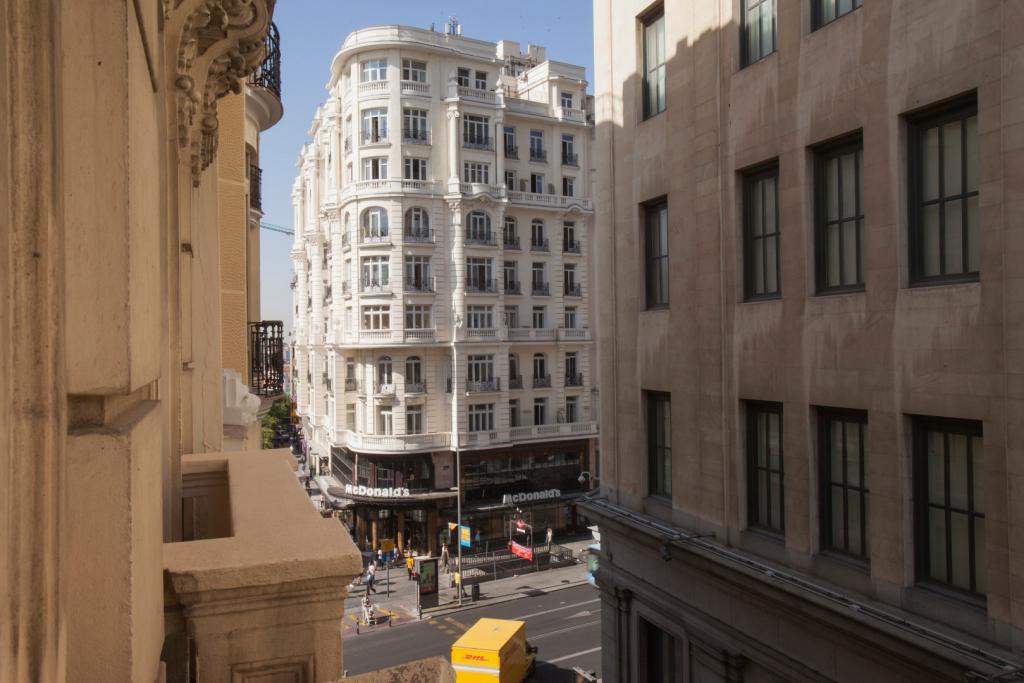 El Grand Via House és una de les joies de Booking: exclusivitat a Madrid