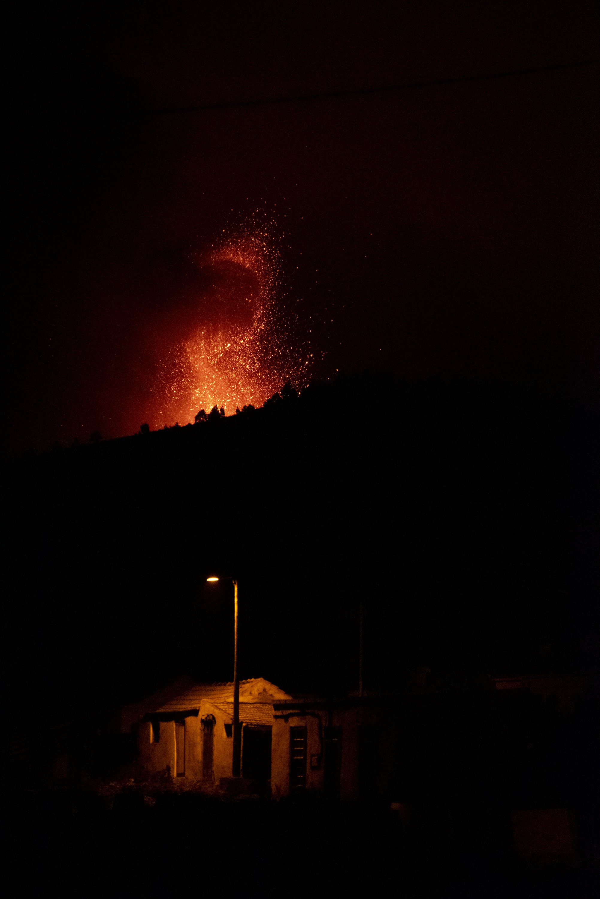 El drama de los vecinos de Todoque frente al volcán de La Palma