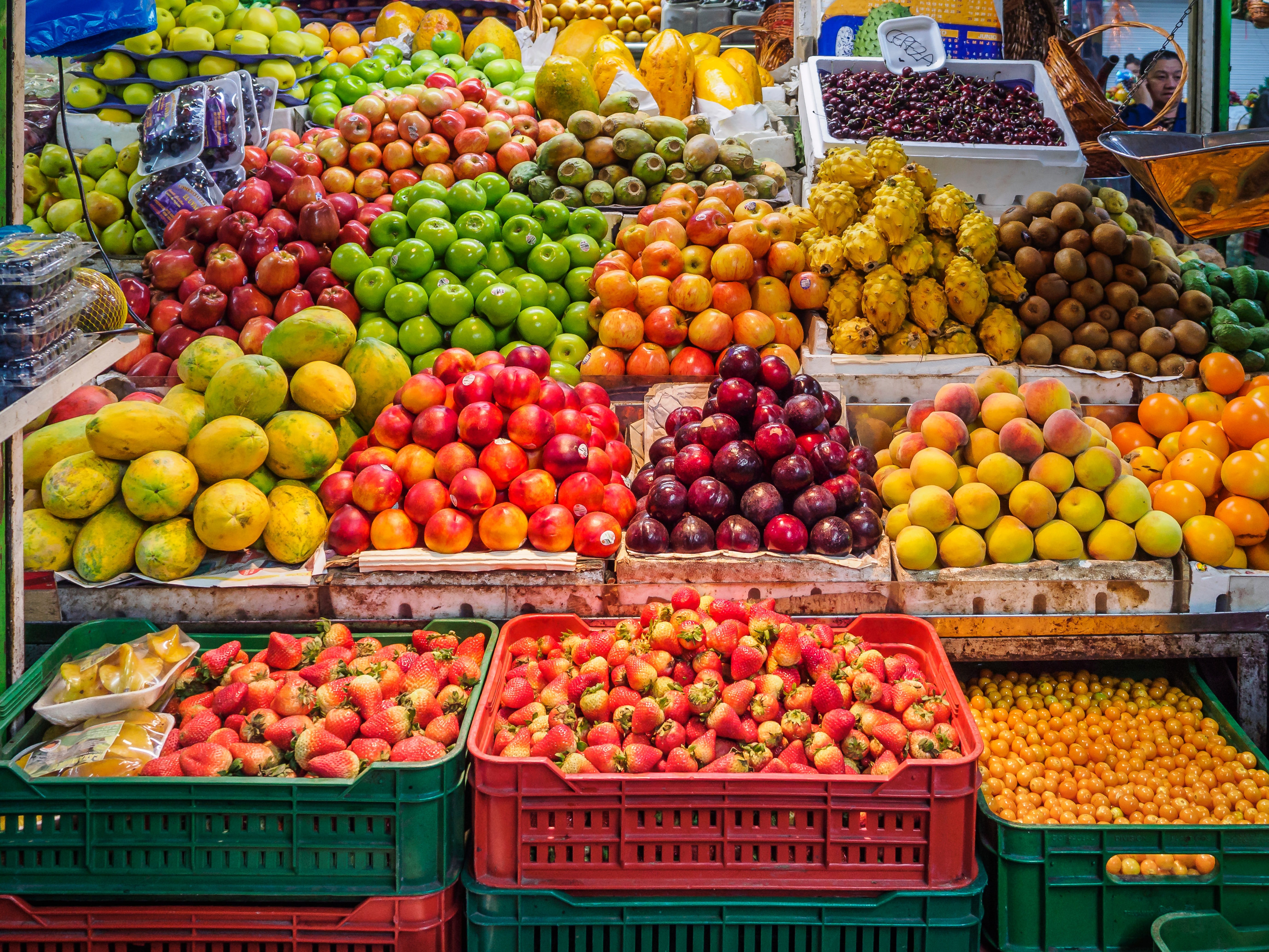 La compra en el 2023: adiós a las frutas y verduras envasadas