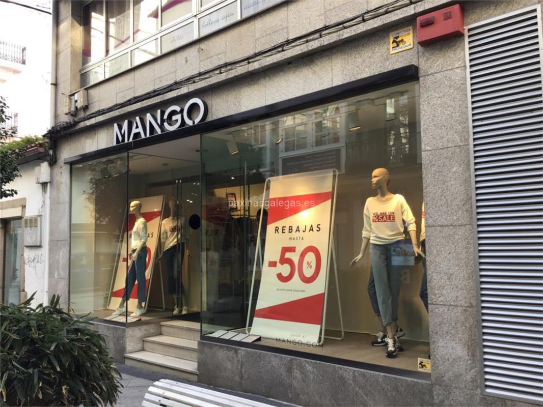 Les més sofisticades estan arrasant amb el vestit de coll alt de Mango en 5 colors diferents