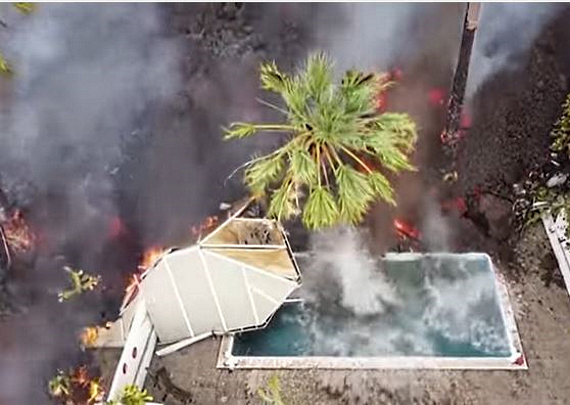 Vídeo | Les imatges més espectaculars del volcà de La Palma