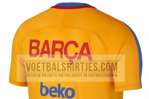 Barça camiseta bandera calentamiento 2017 18 detrás de Voetbalsirtjes