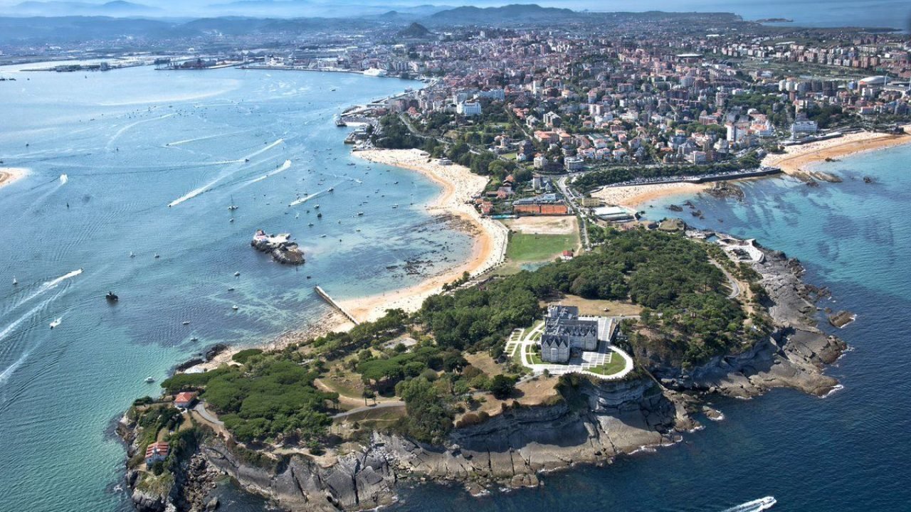 Santander presume de restaurante a pie de playa en la Guía Michelín.