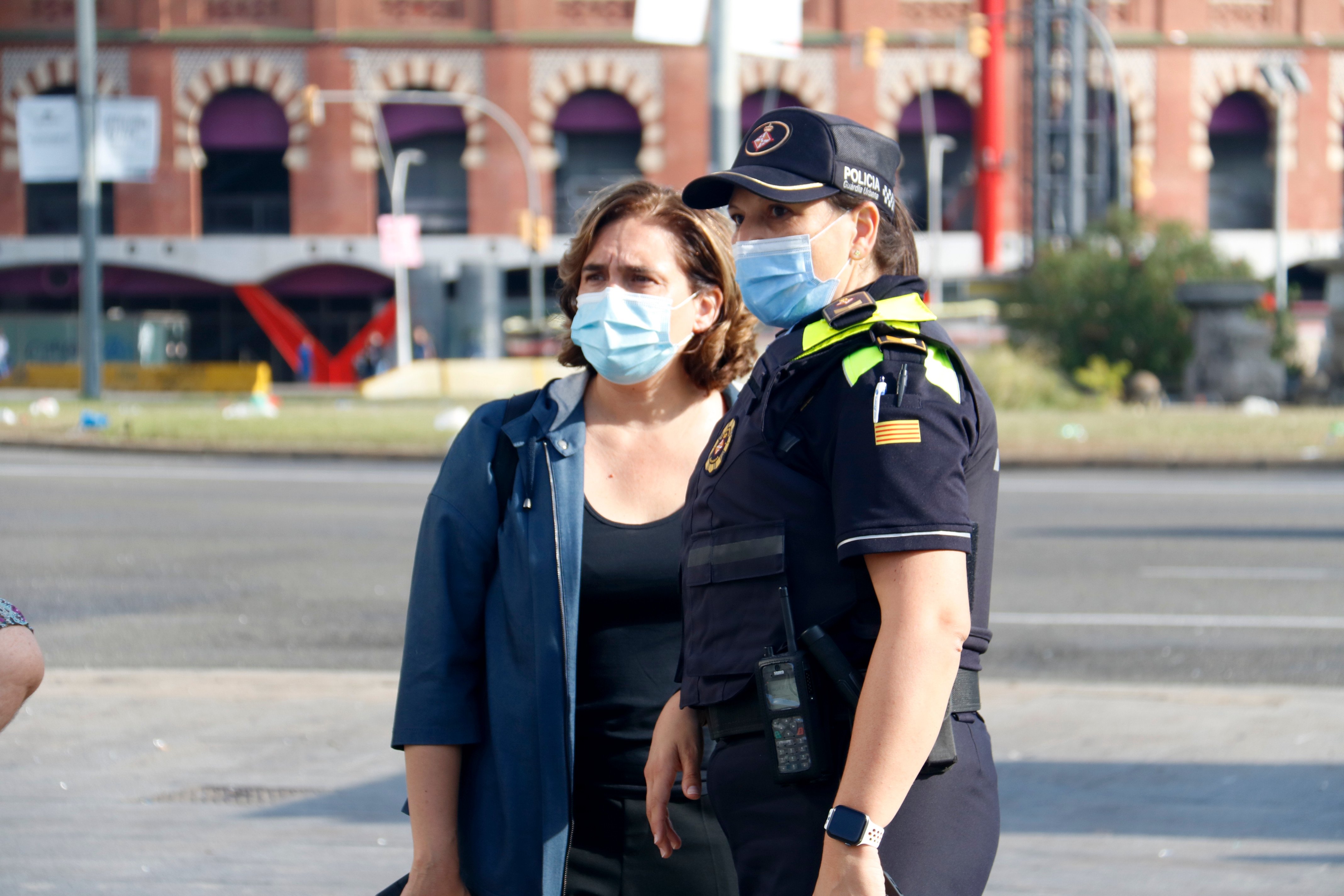 Colau exige a los Mossos un "dispositivo de orden público" por el macrobotellón