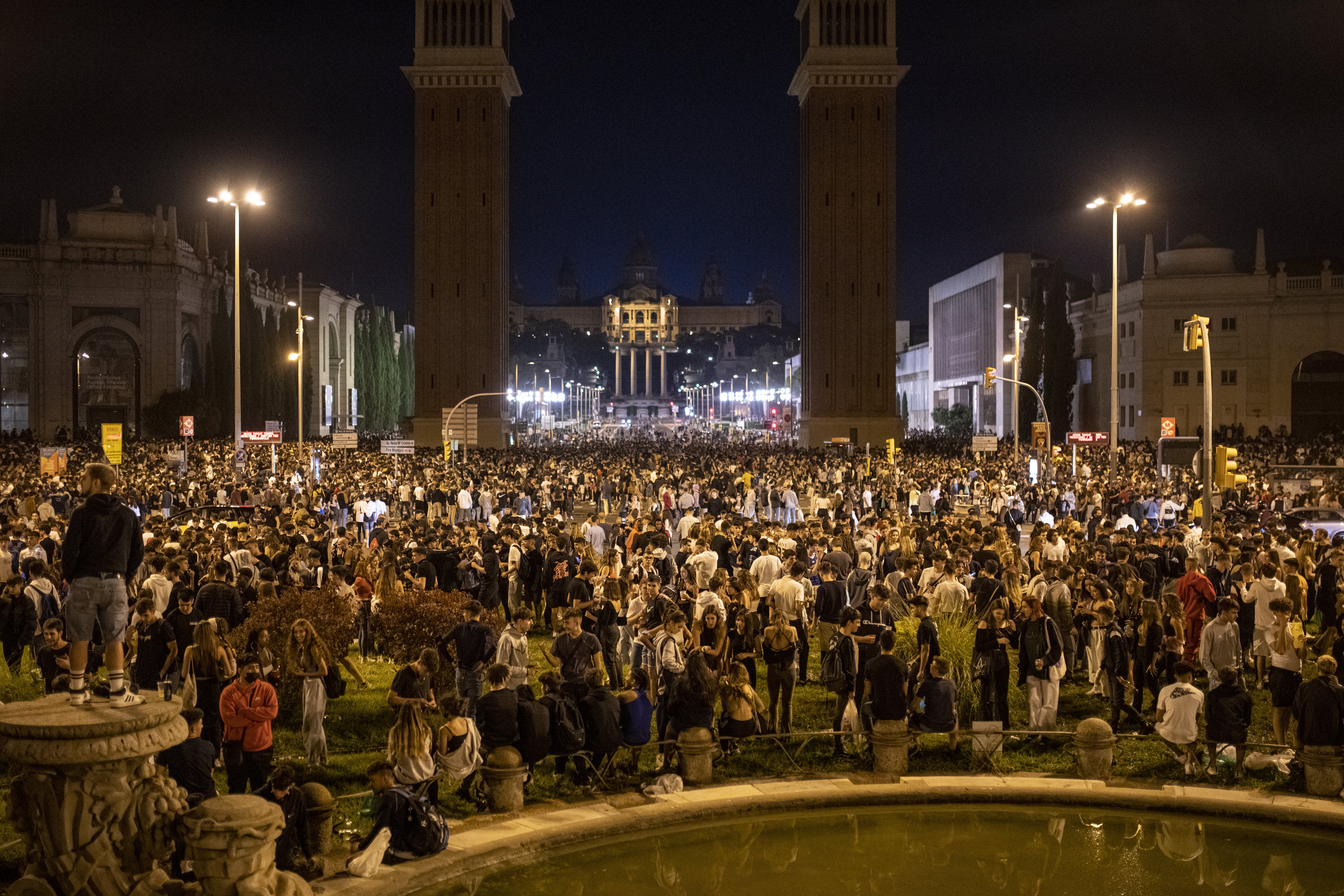 EuropaPress grups persones concentren via publica primer dia festes merce 24 EuropaPress grups persones concentren via publica primer dia festes merce 24