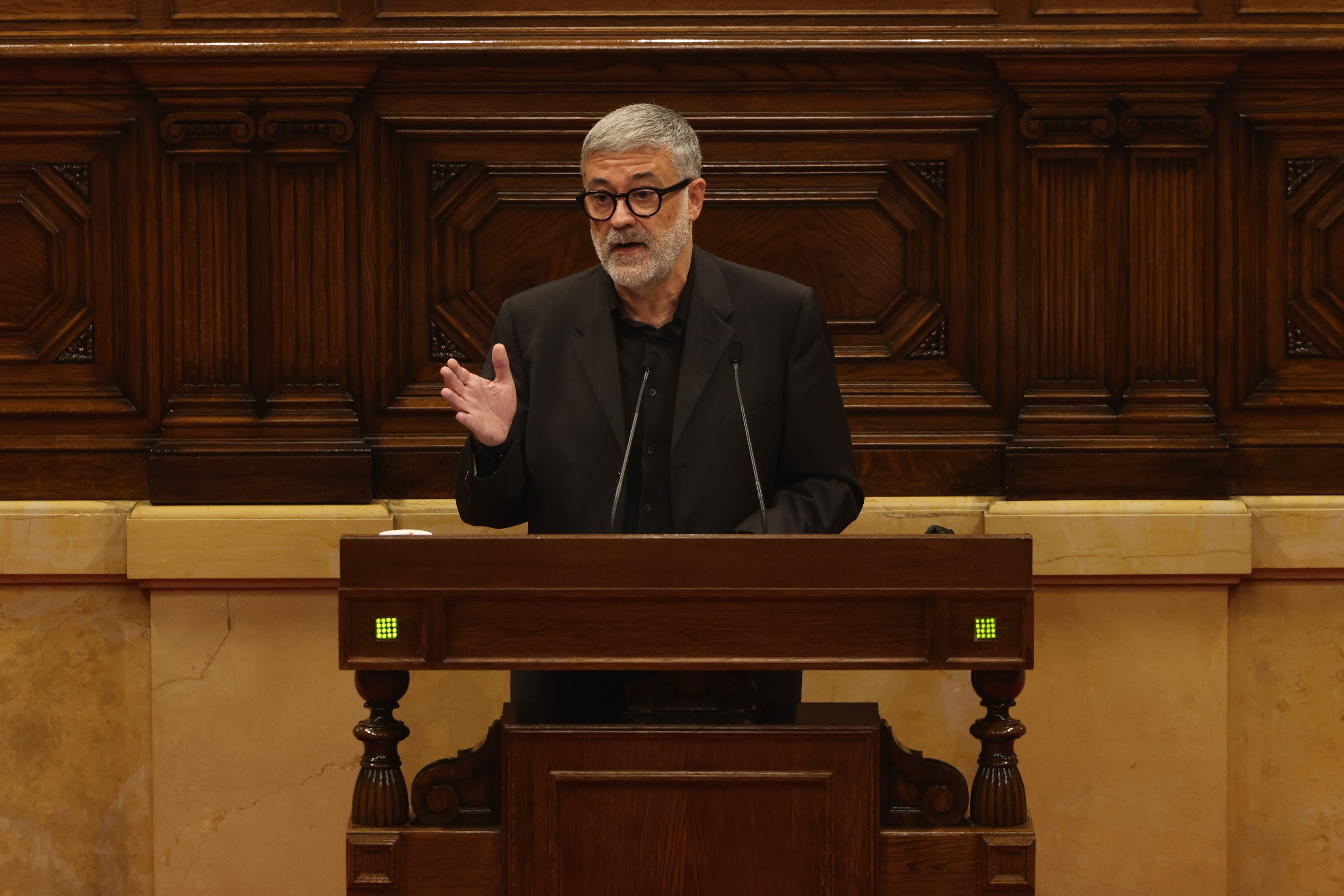 El Parlament demana incorporar la cultura feminista i antifeixista en l'educació