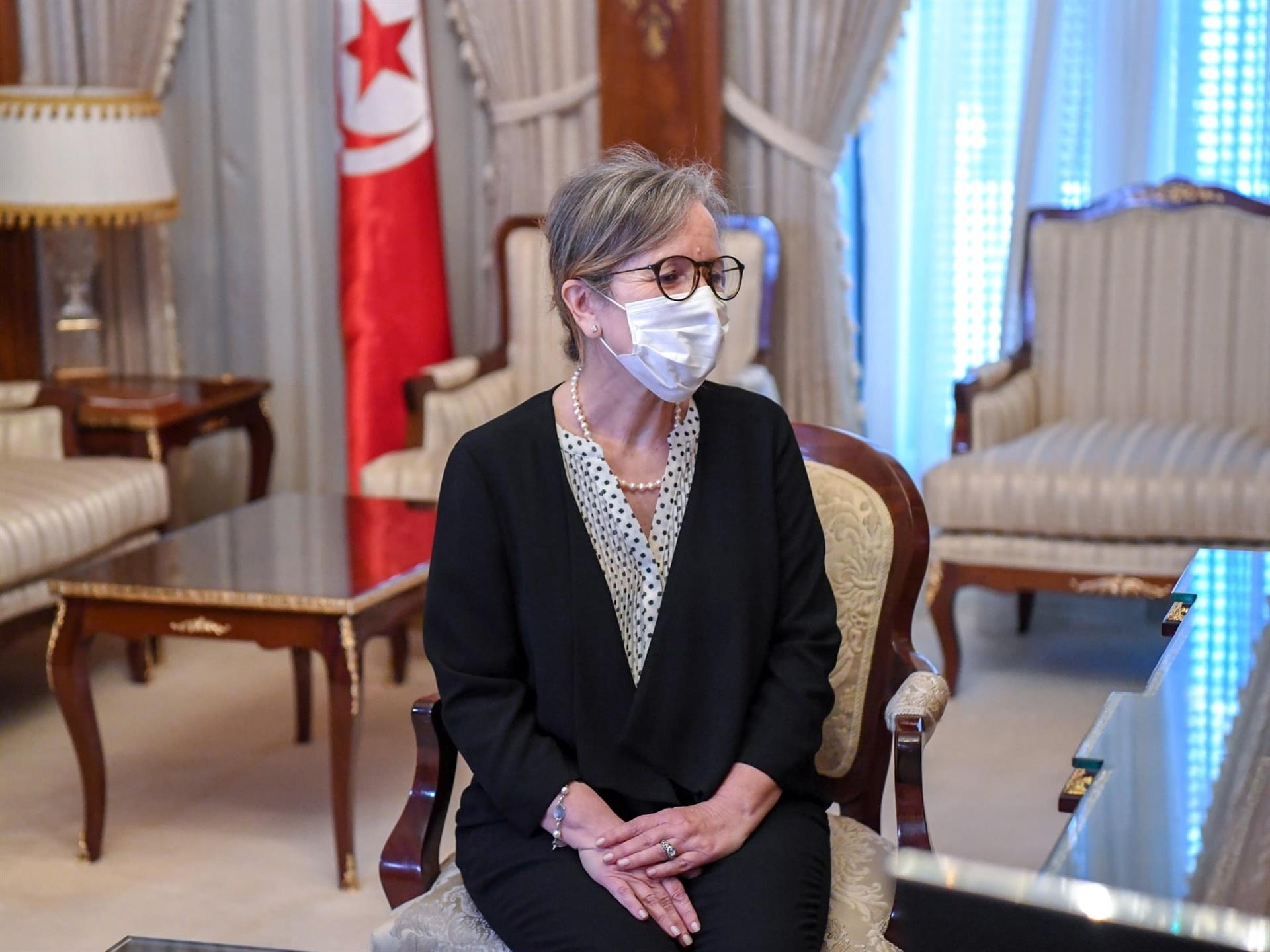 Najla Bouden se convierte en la primera mujer jefe de gobierno en Túnez