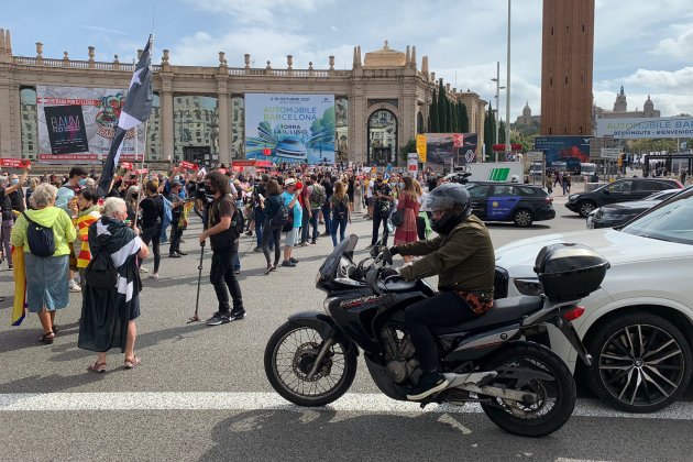 Plaça Espanya cortada por la manifestación contra el rei Felip VI   Marc Gonzalez