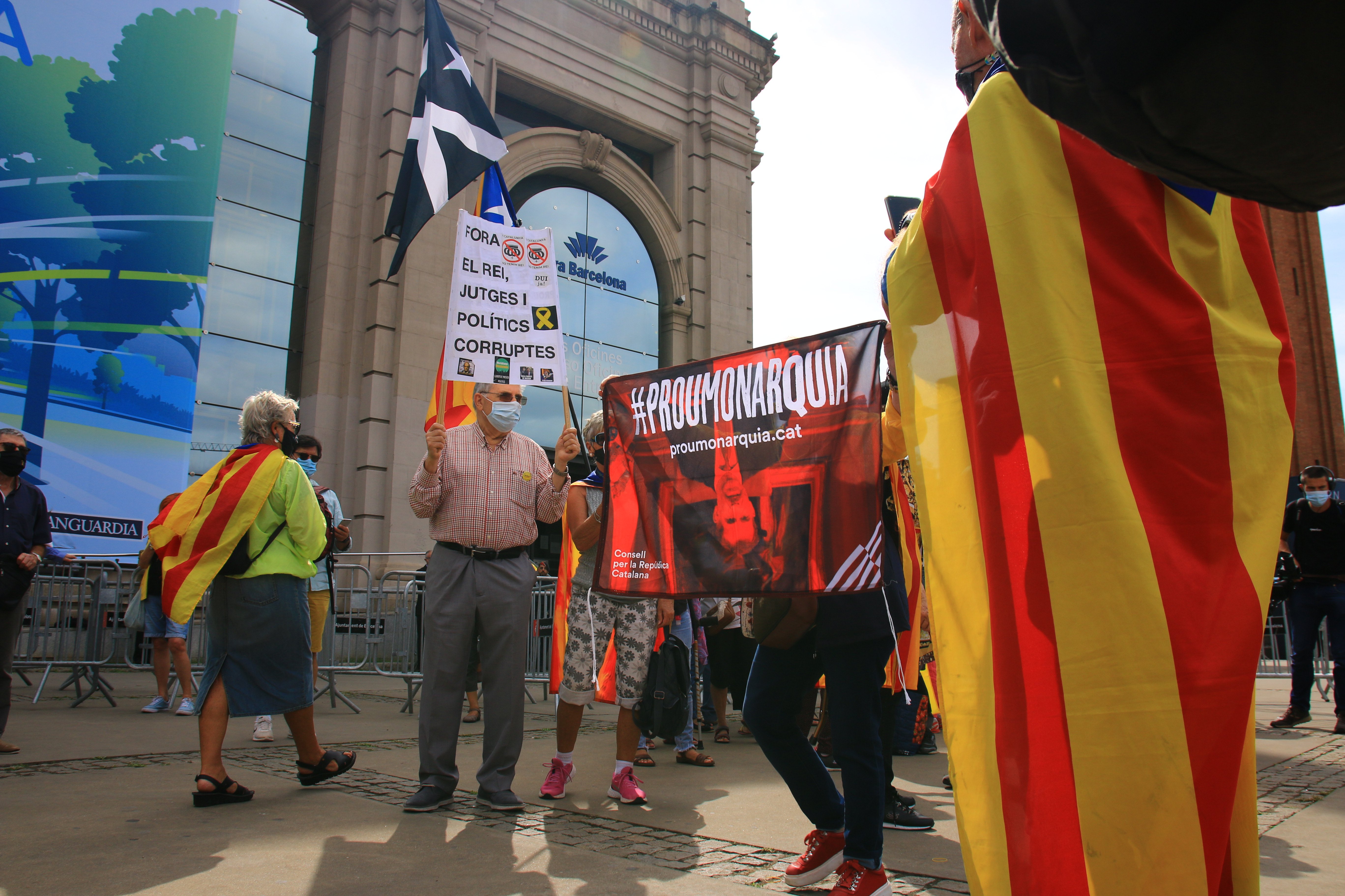 Protesta presencia rey felipe vi barcelona Miquel Muñoz (4)