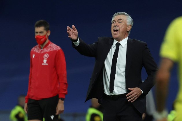 Carlo Ancelotti enfadat Reial Madrid EFE