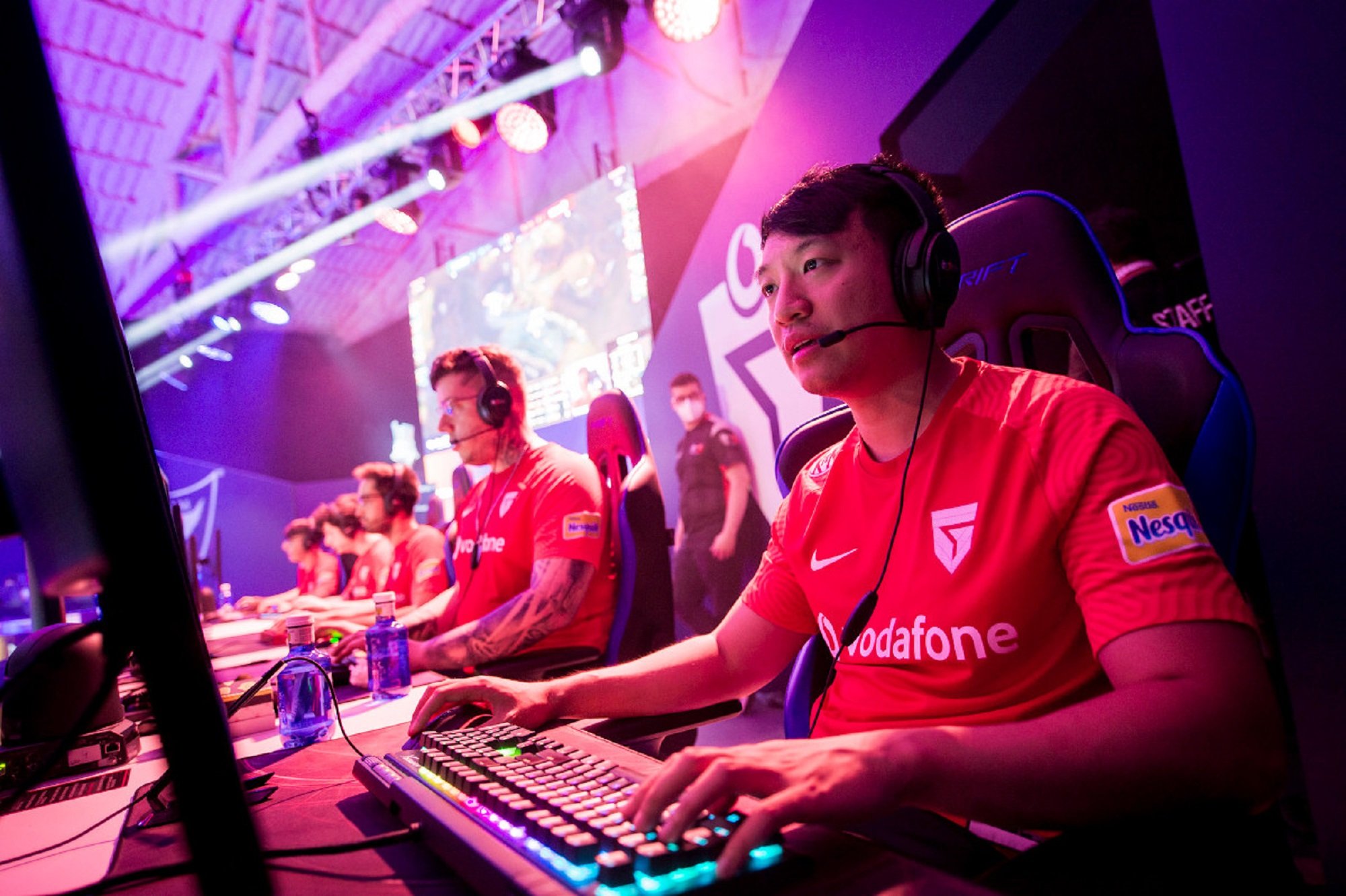 ¿Qué son y cómo funcionan los e-sports?