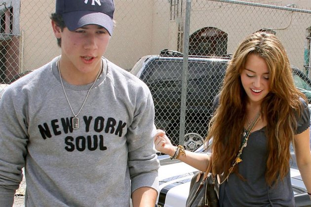 nick jonas i miley cyrus