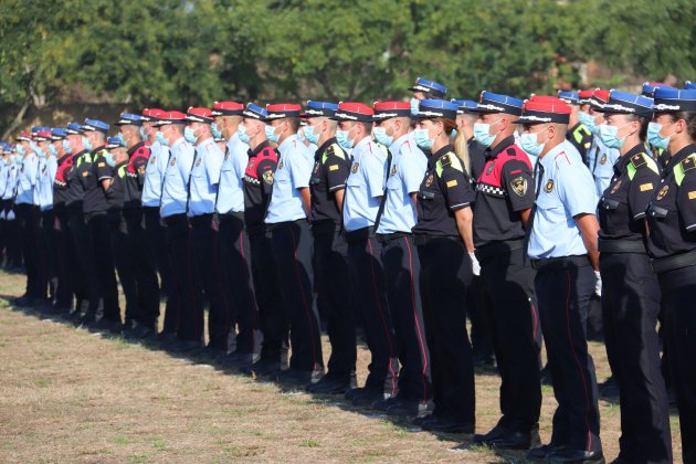 Entrega diplomas policia mossos 2021 acn