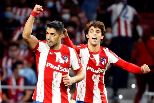 Luis Suarez celebra Joao Felix Atletico Madrid EFE