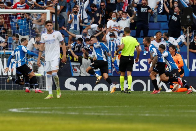 Aleix Vidal Espanyol Real Madrid EFE