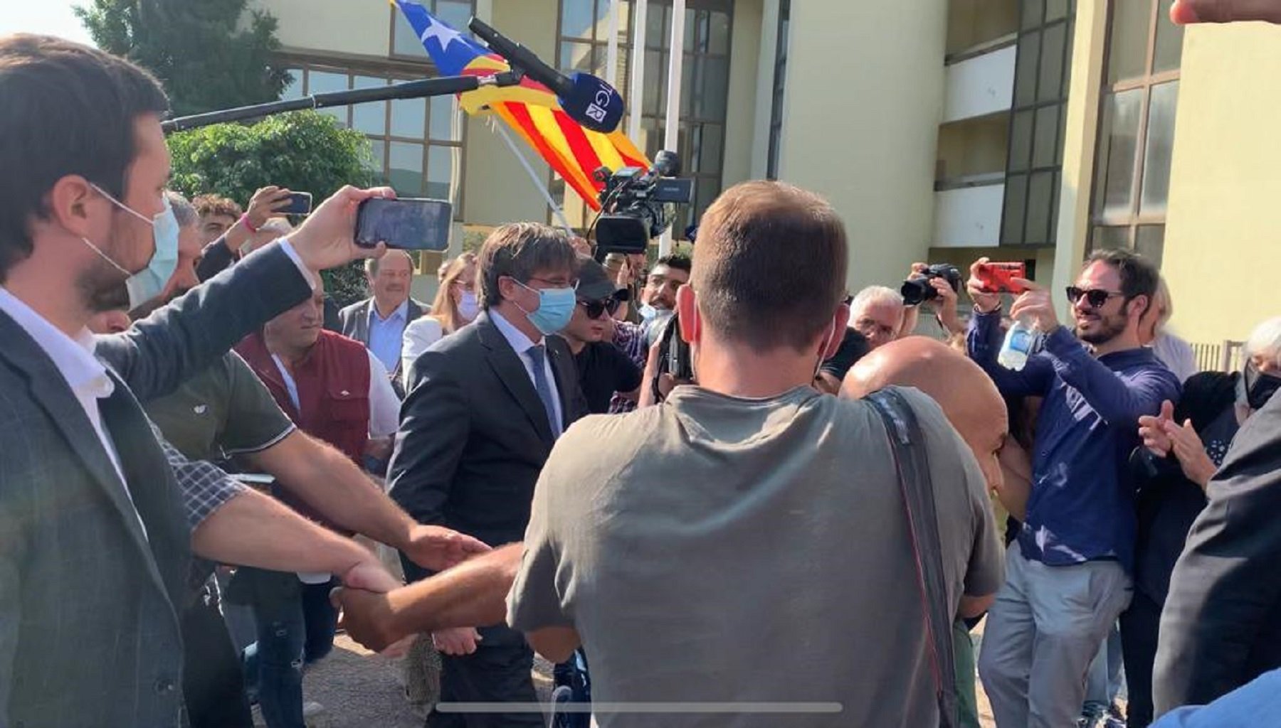 Puigdemont arriba a la Cort d'Apel·lació de Sàsser per al nou pols amb Llarena