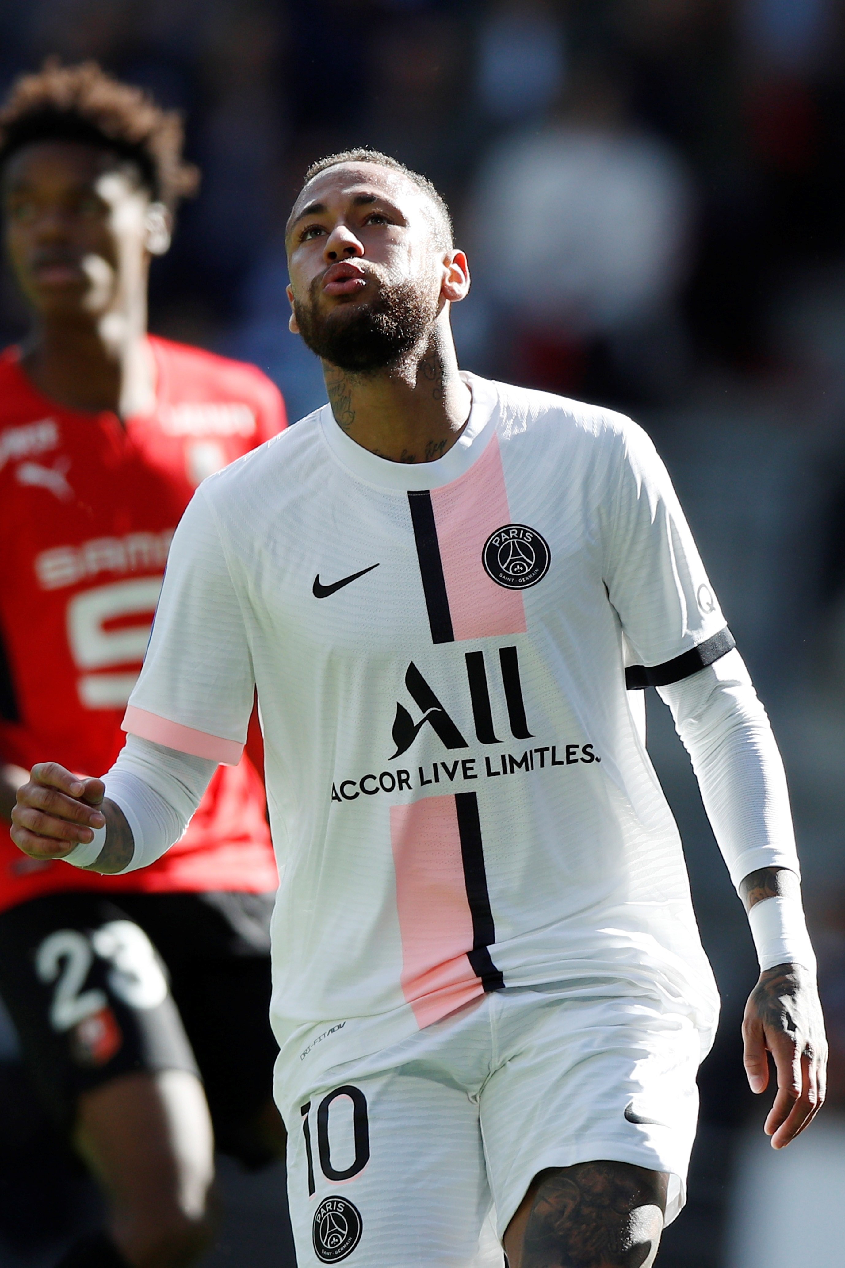 Neymar es fica en un embolic molt gran a París que el deixa a la porta de sortida del PSG