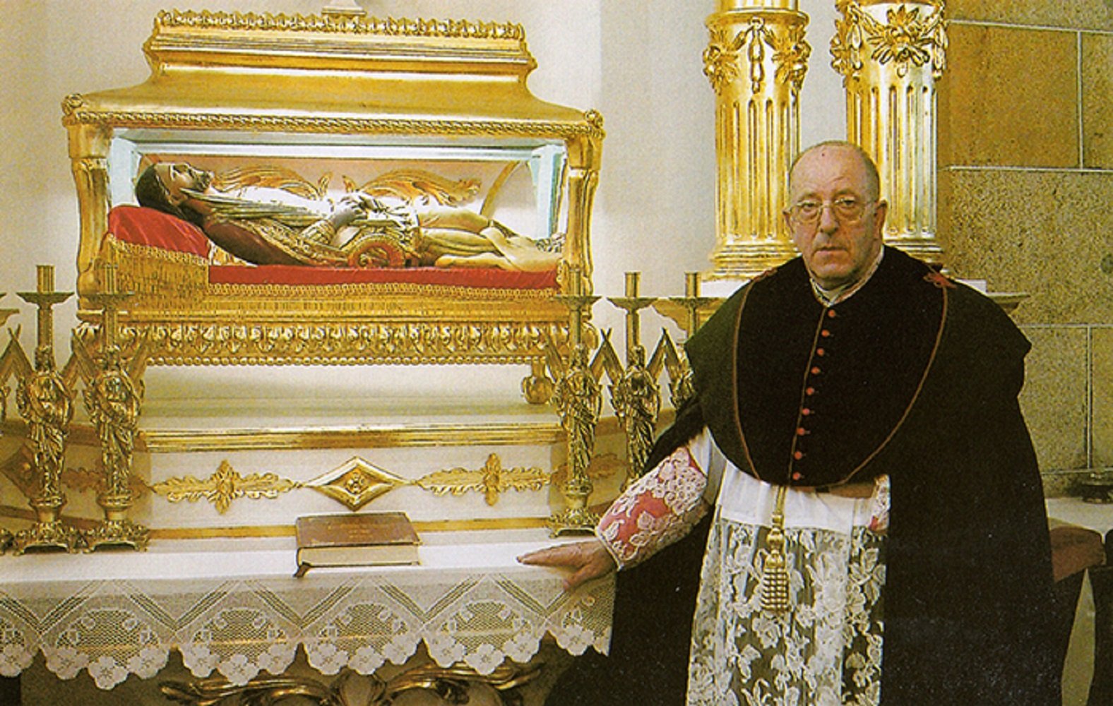 El principal exorcista de España, expulsado de la Iglesia por abusos sexuales