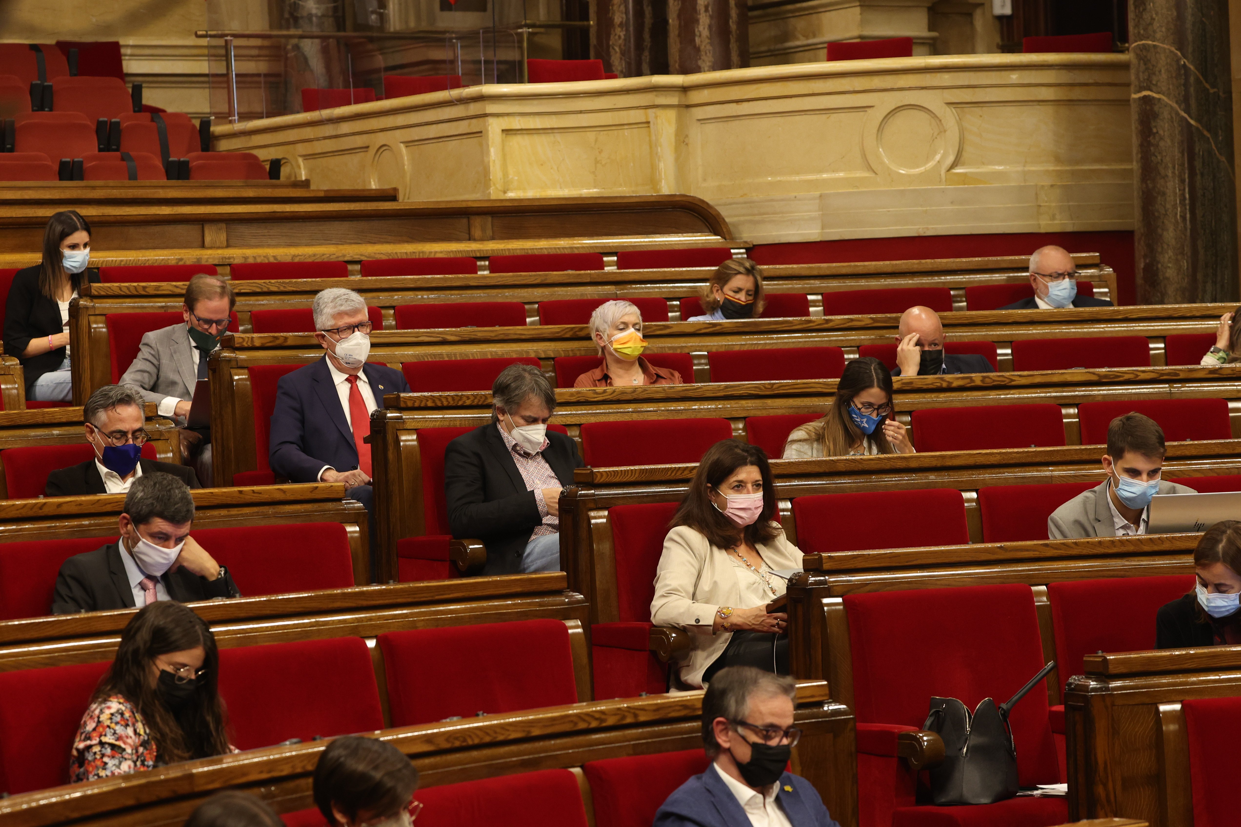 El Parlament urge a desplegar la ley audiovisual catalana y renovar la CCMA