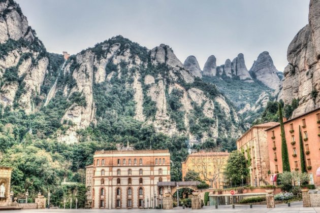 montserrat grande