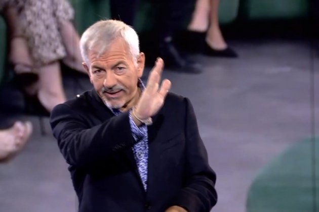 Carlos Sobera gesto a la calle Telecinco